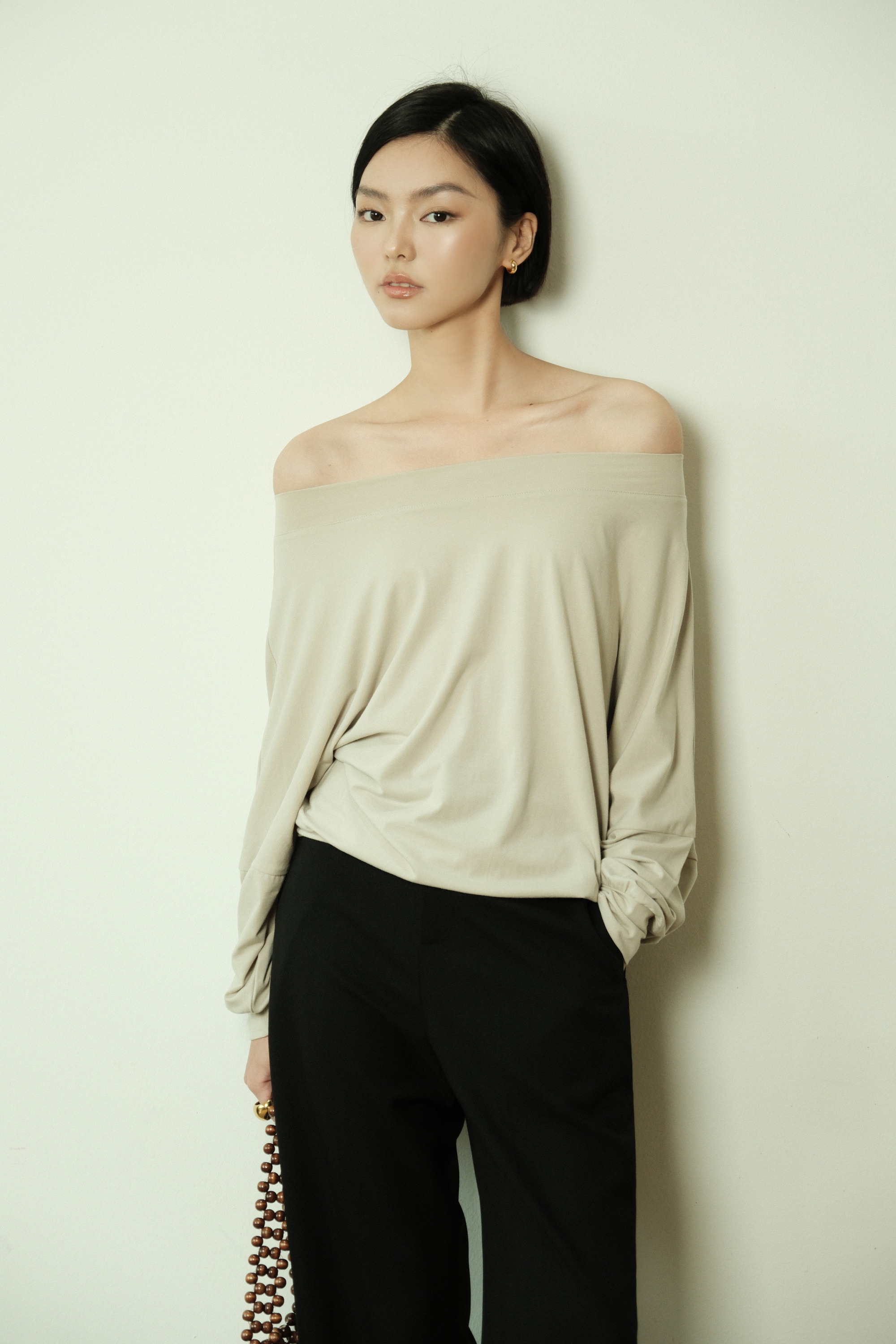 Off-shoulder tencel sleeve top